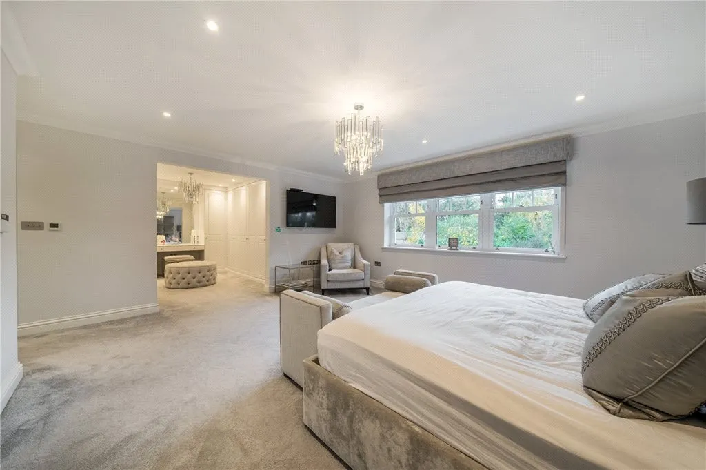 Plaistow Lane, BR1, photo 16