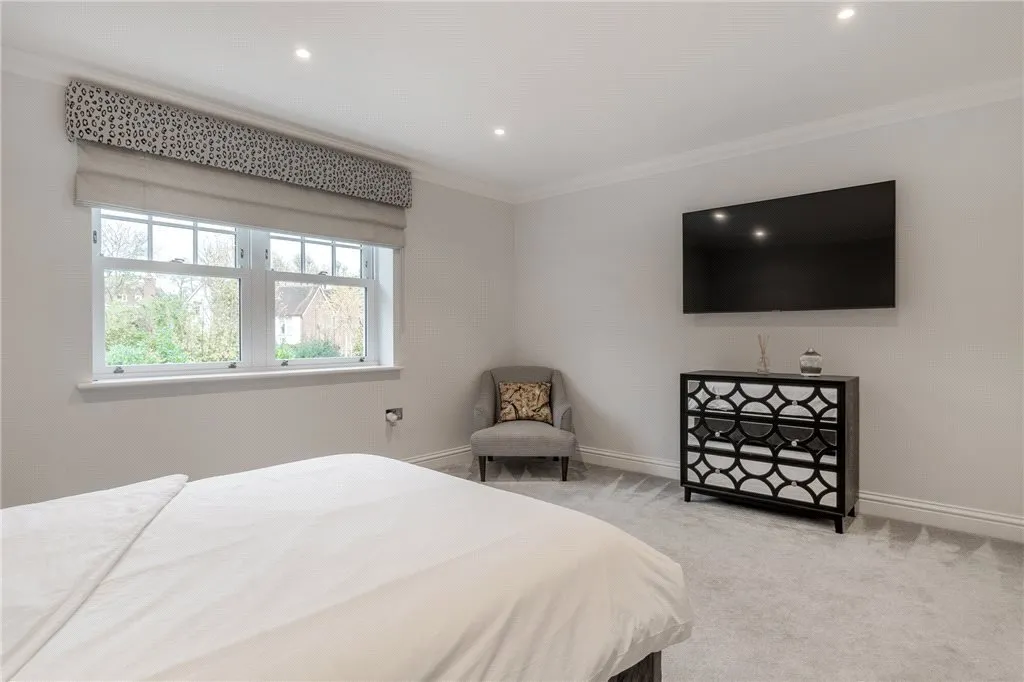 Plaistow Lane, BR1, photo 27