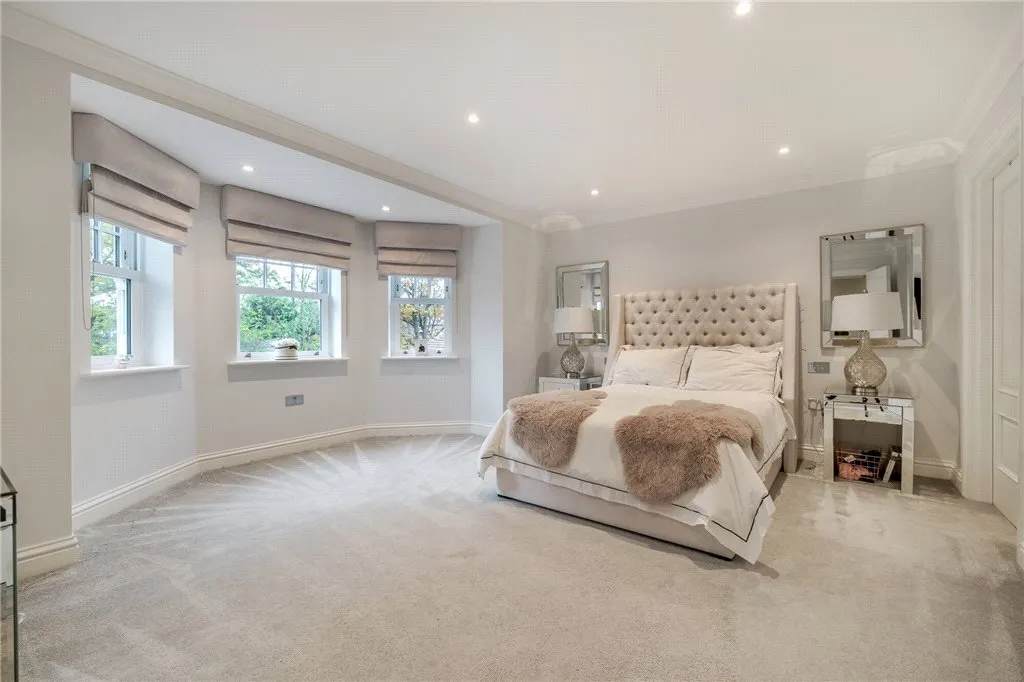 Plaistow Lane, BR1, photo 22
