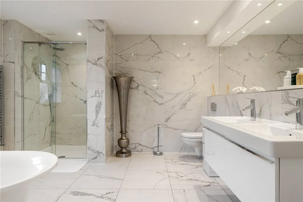 Plaistow Lane, BR1, photo 20