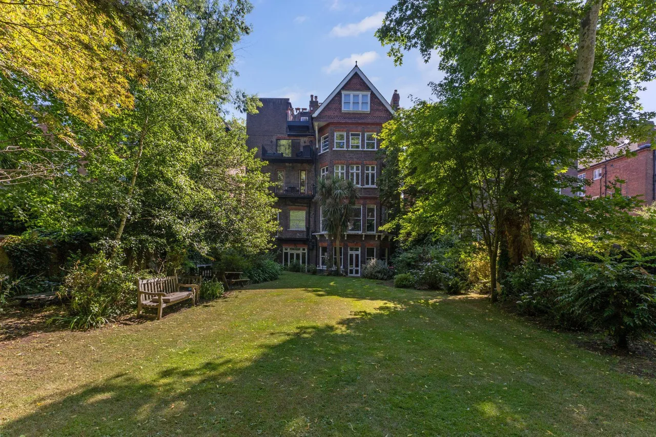 Fitzjohns Avenue, Hampstead, NW3, photo 2
