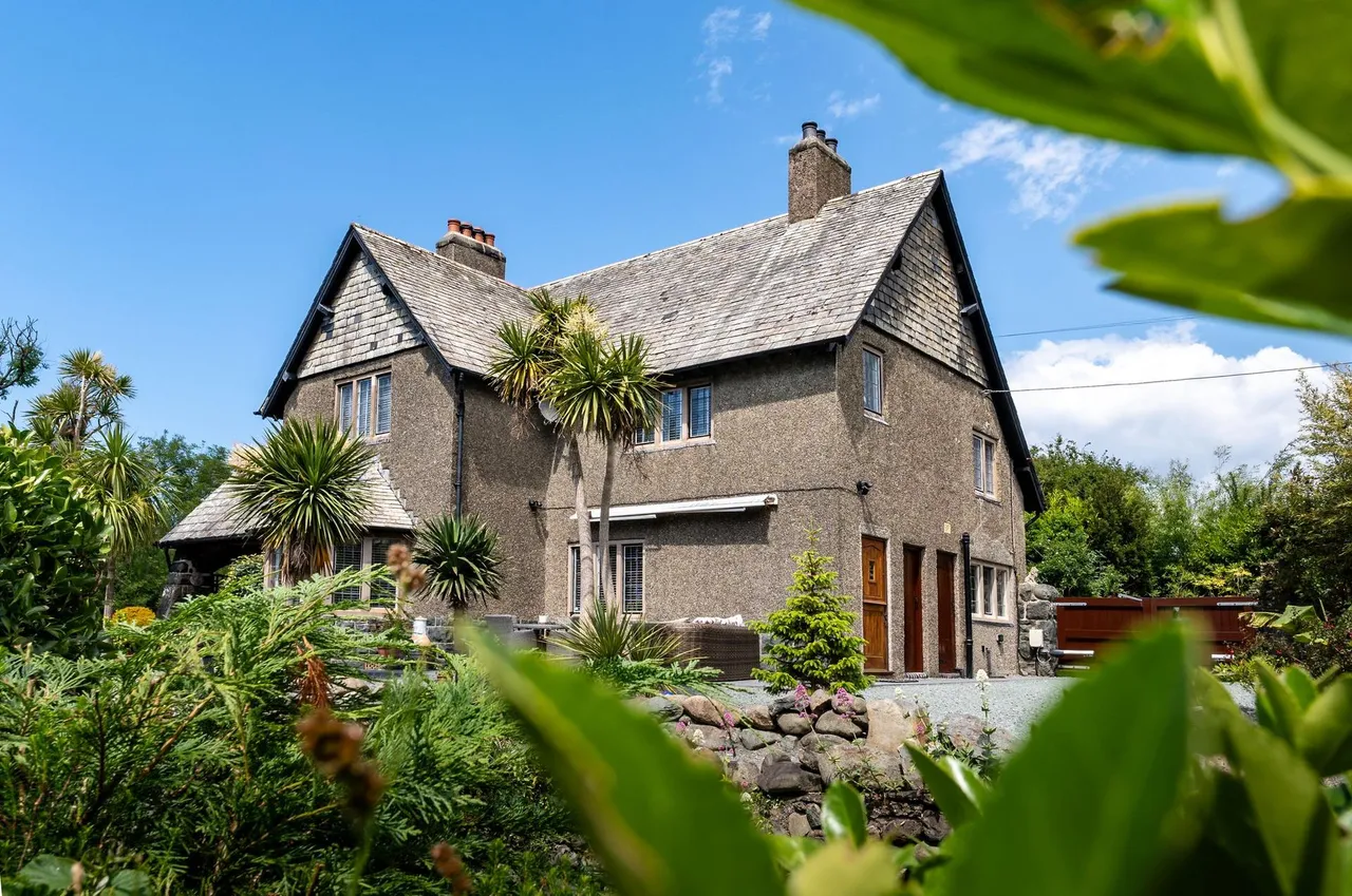 Mill Street, Llwyngwril, LL37, photo 43