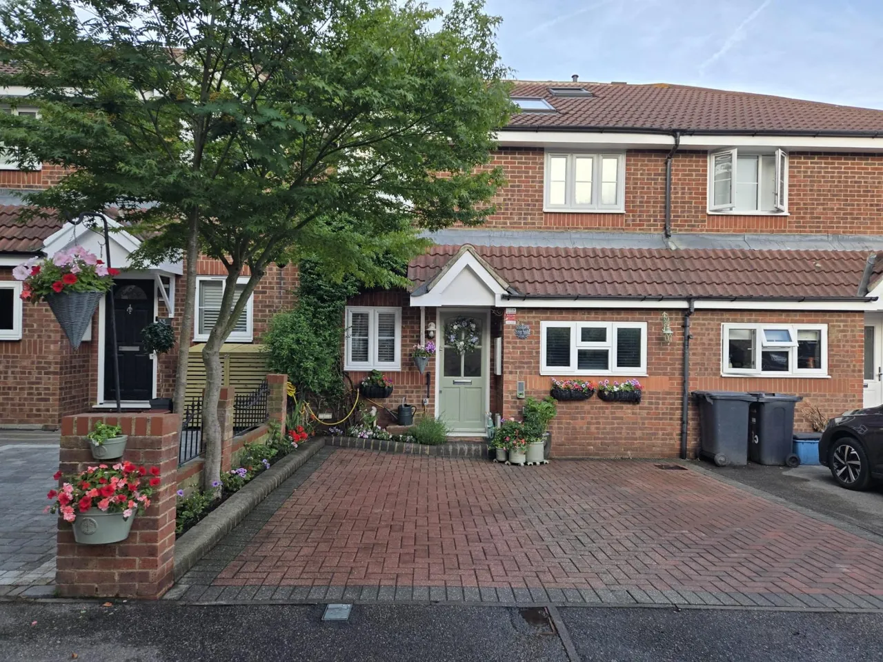 Fieldhouse Close, London, E18, photo 21