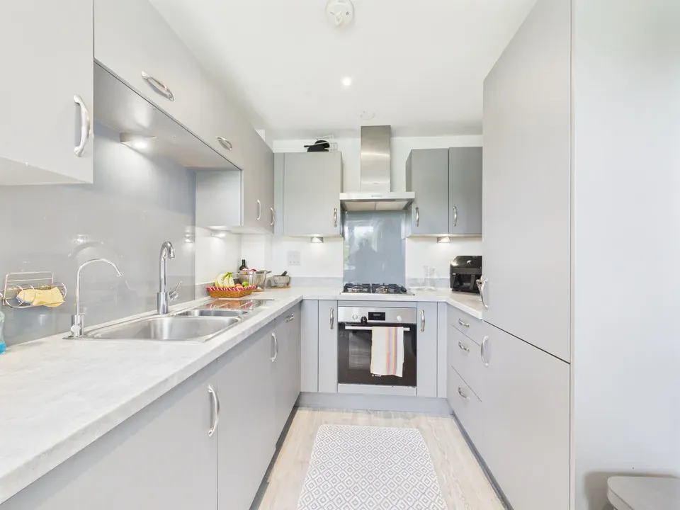 Stillwell Way, Faygate, photo 13