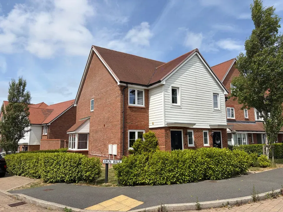 2 bed house for sale, Stillwell Way, Faygate