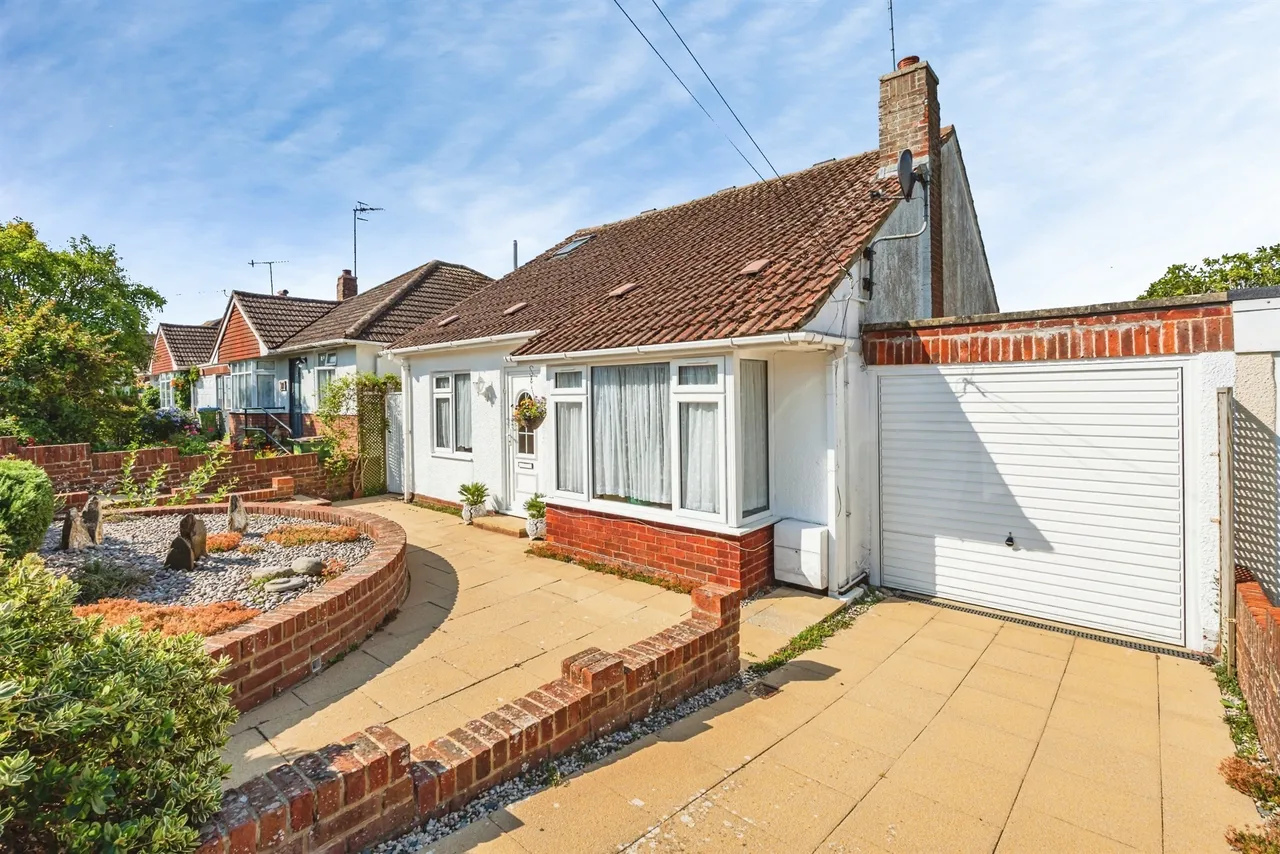Chyngton Gardens, Seaford, photo 7