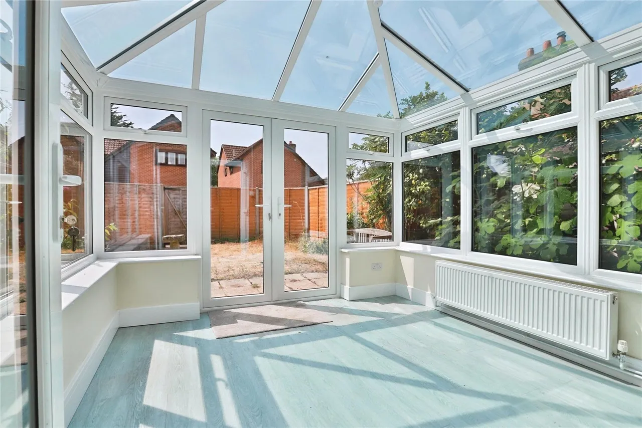 Columbia Road, Ensbury Park, BH10, photo 8