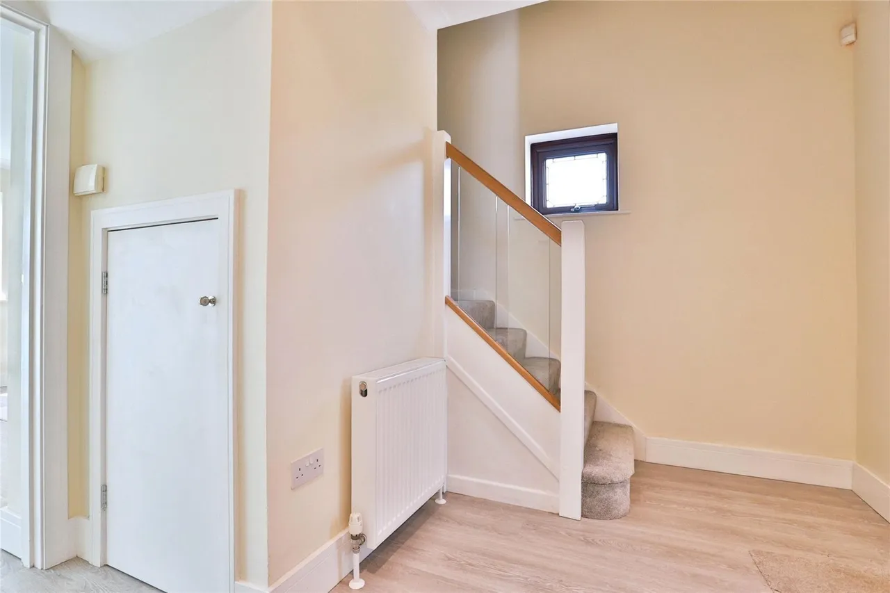 Columbia Road, Ensbury Park, BH10, photo 10