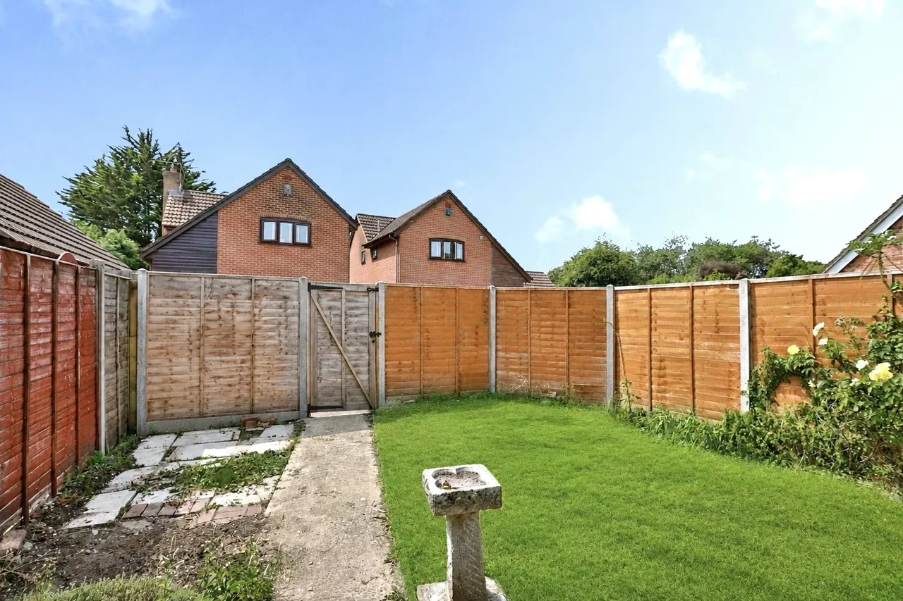 Columbia Road, Ensbury Park, BH10, photo 20