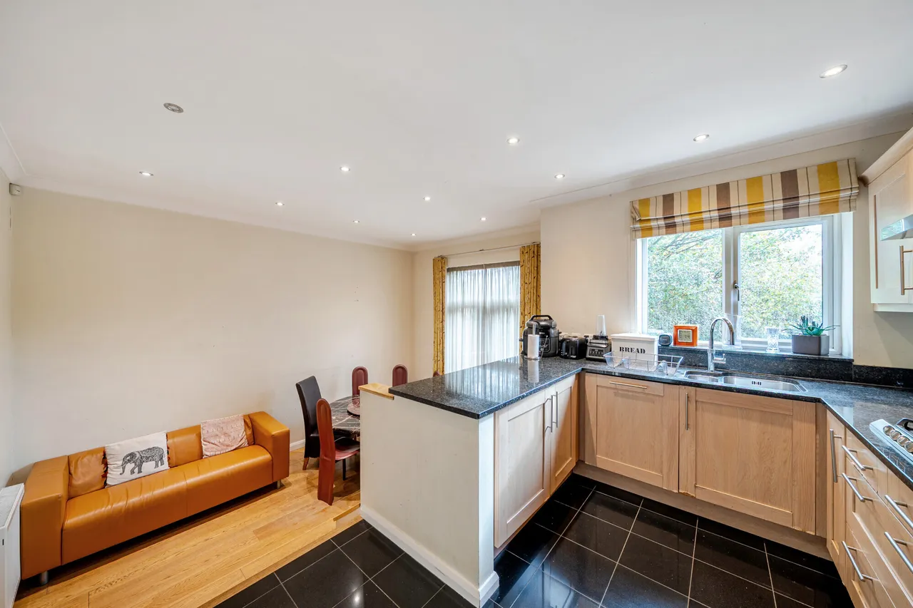 Hazelbank, Rickmansworth, WD3, photo 9