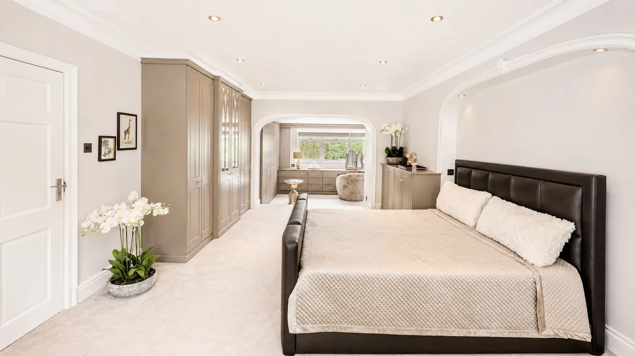 Warrington Road, Mere, WA16, photo 21