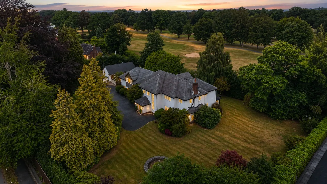 Warrington Road, Mere, WA16, photo 5