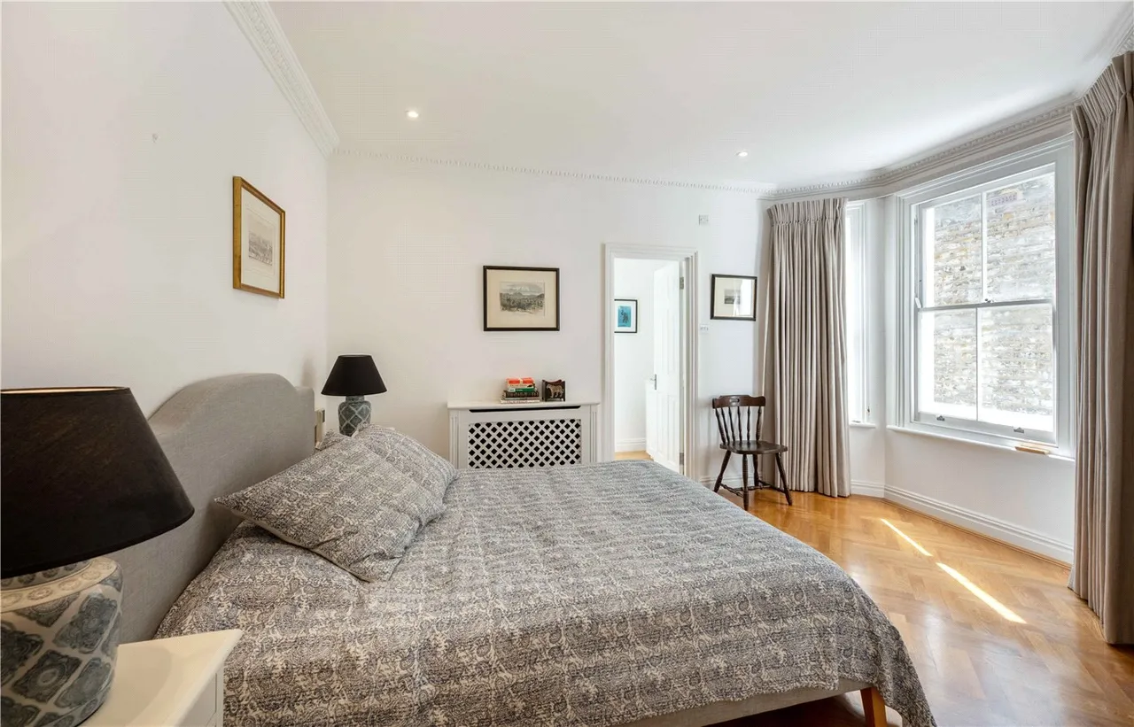 Belgrave Road, London, UK, SW1V, photo 4