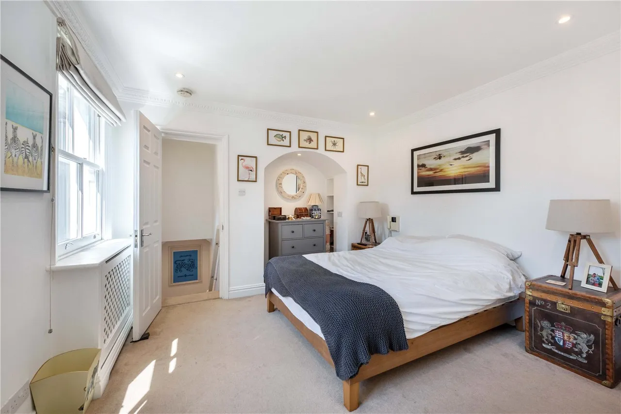 Belgrave Road, London, UK, SW1V, photo 5