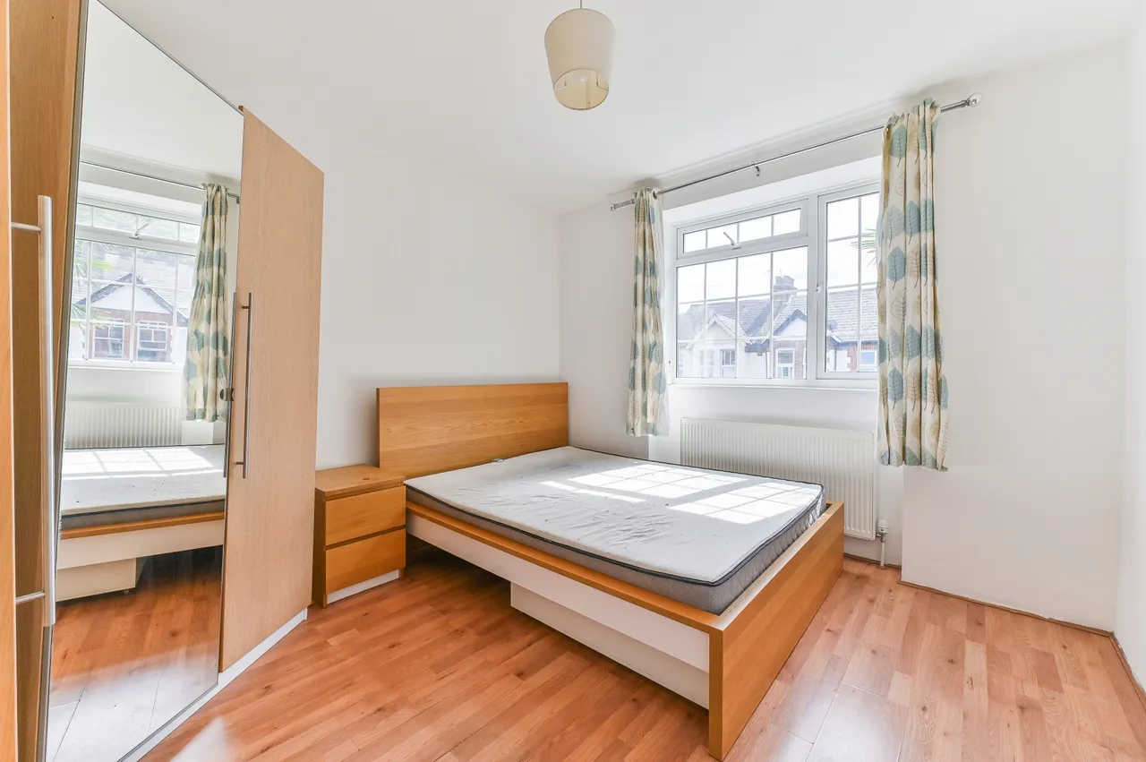 8 Beresford Court, Beresford Road, New Malden, photo 5