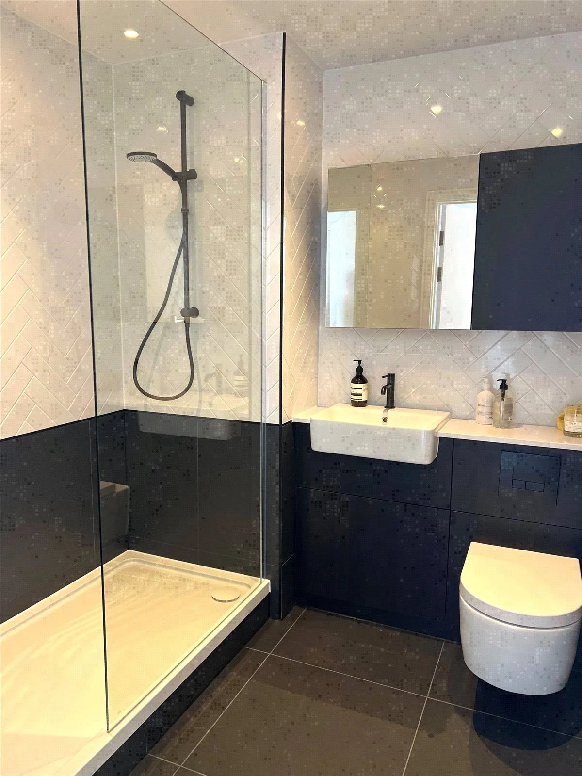 The Aster, Acton, W3, photo 4