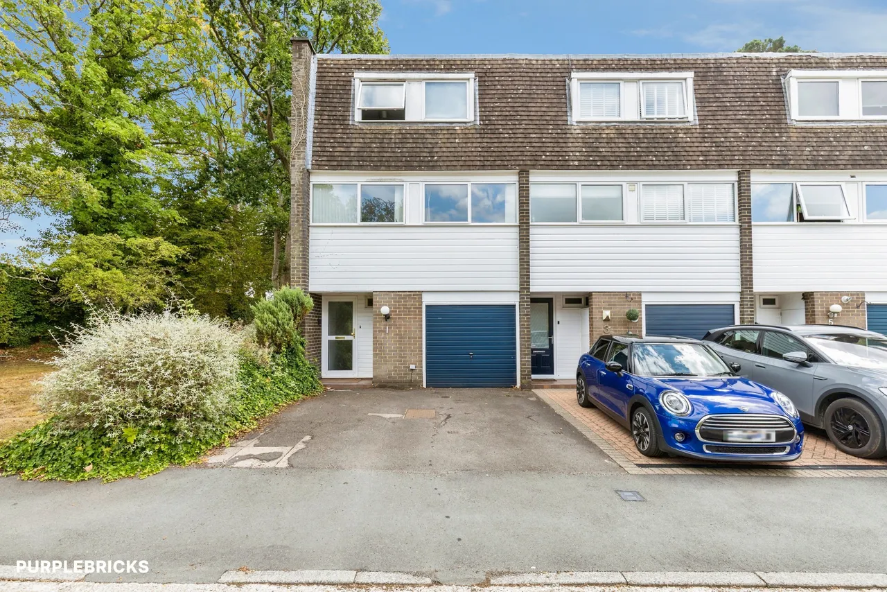Hawthorn Close, Horsham, RH12, photo 28