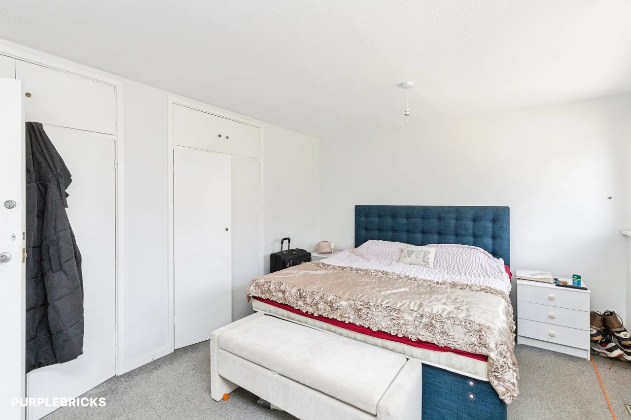 Hawthorn Close, Horsham, RH12, photo 12