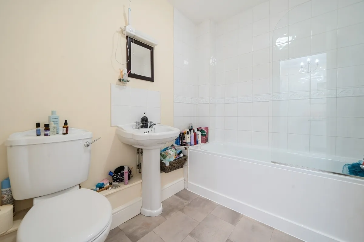 Southdowns Park Haywards Heath RH16, photo 7