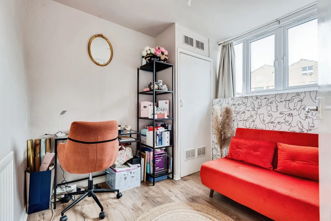 Union Row, Swindon, SN1, photo 11
