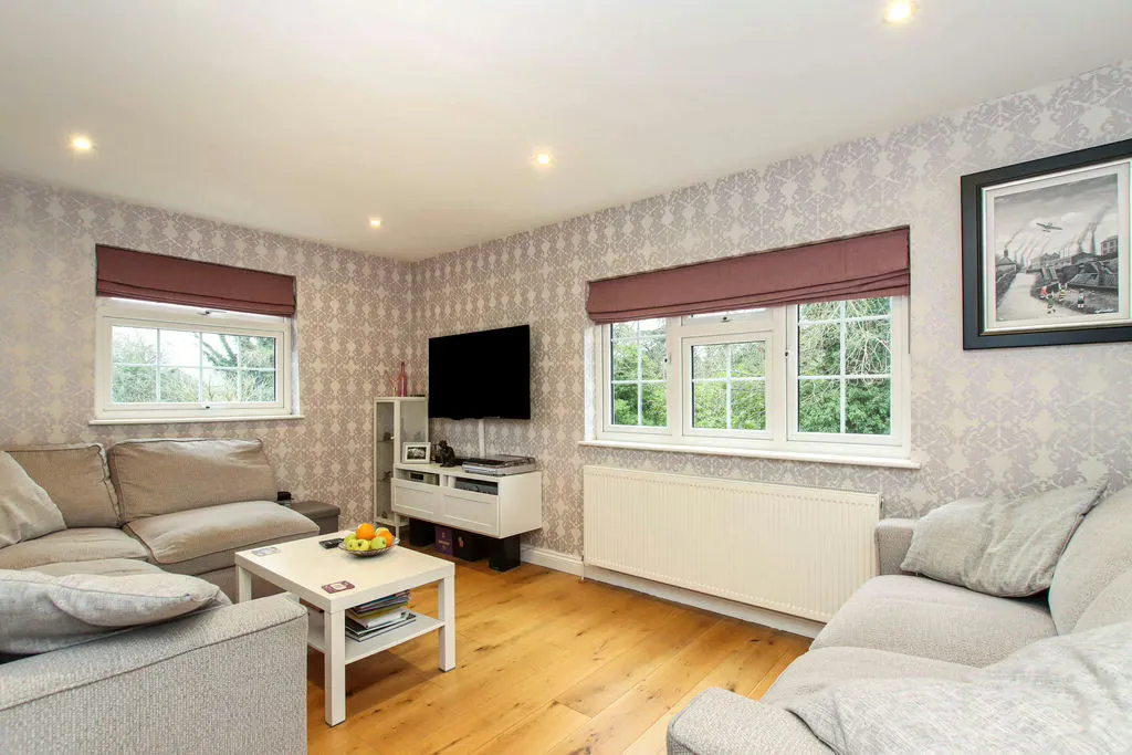 The School, Wilstone, Hertfordshire, HP23 4PU, photo 10