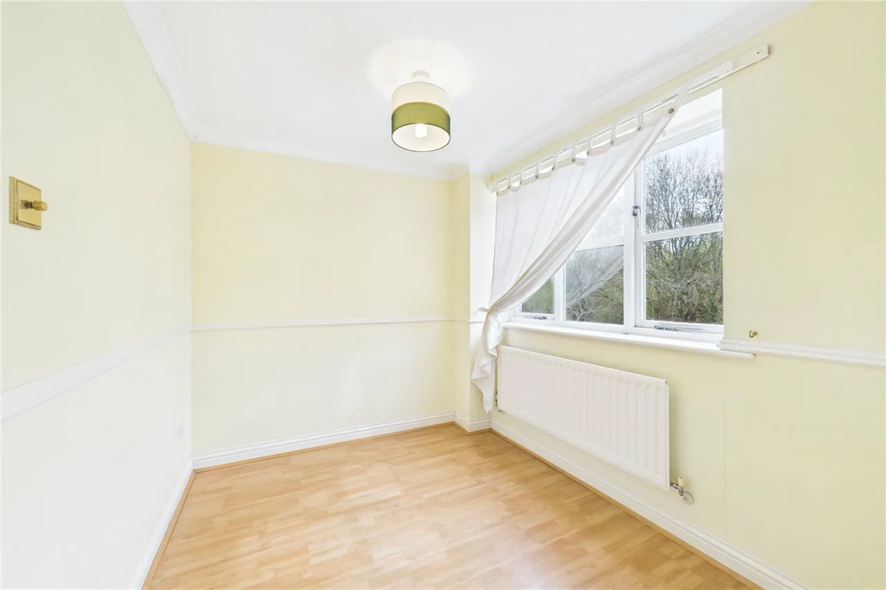 Coltsfoot Close, Burghfield Common, RG7, photo 6
