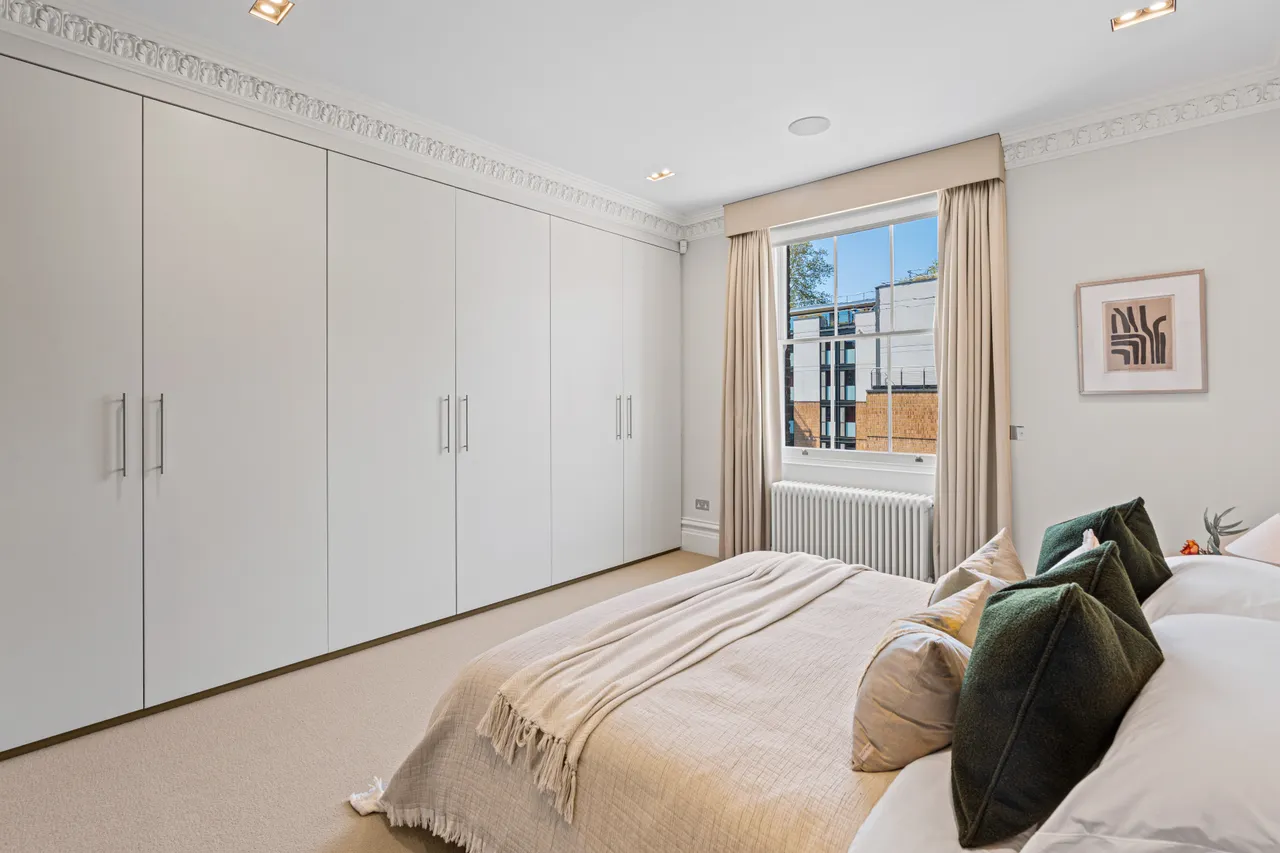 Ennismore Gardens, Knightsbridge, London, photo 5