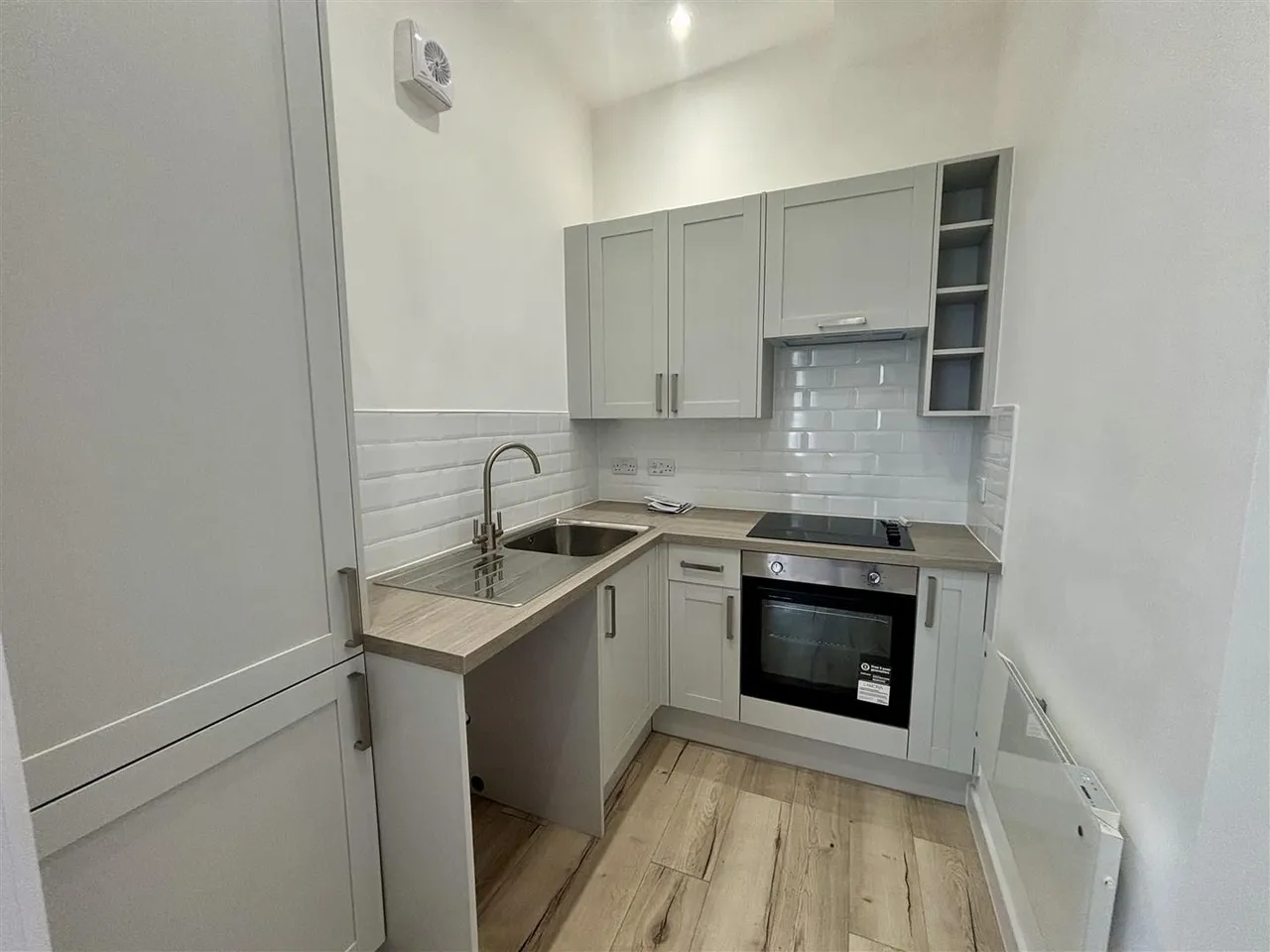 Longs Building, Devizes, SN10, photo 4