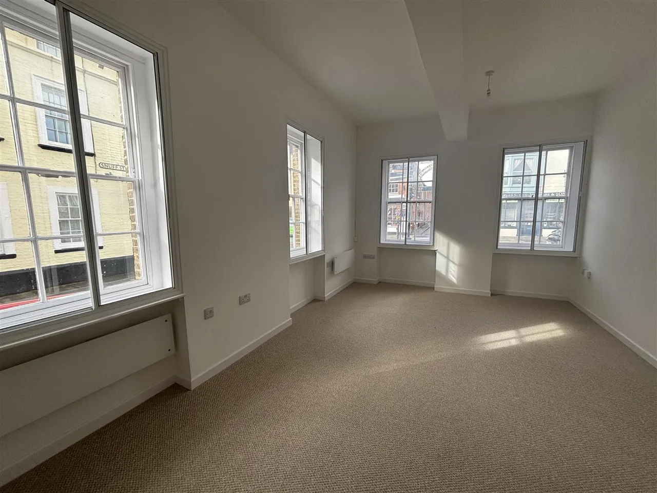Longs Building, Devizes, SN10, photo 3