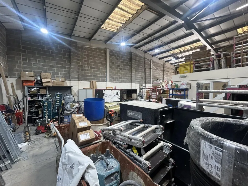Eastpark Trading Estate, Gordon Road, Whitehall, Bristol, BS5 7DR, photo 4