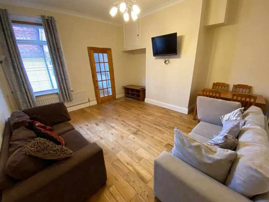 2 bed flat to rent, Glenthorn Road, Jesmond, NE2