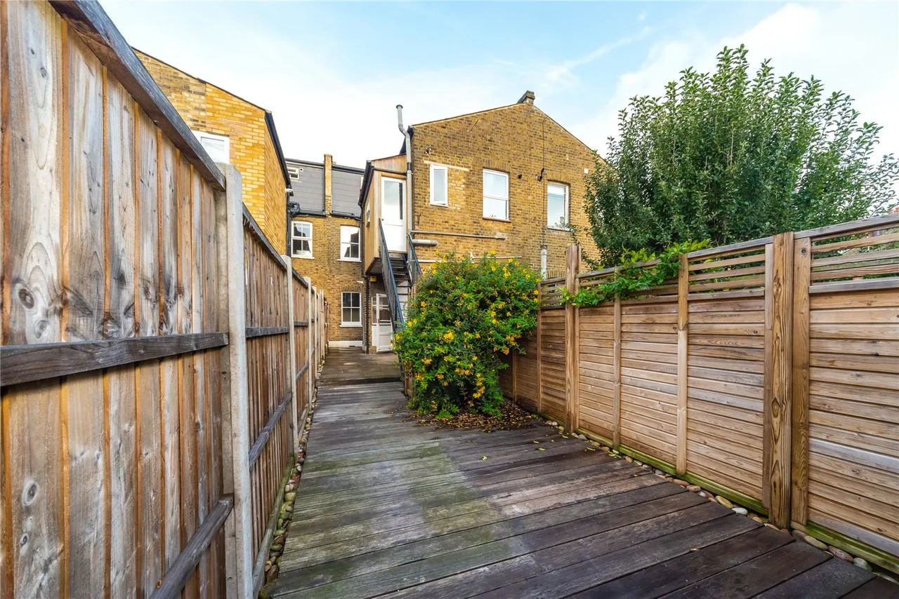 Ashleigh Road, Mortlake, SW14, photo 9