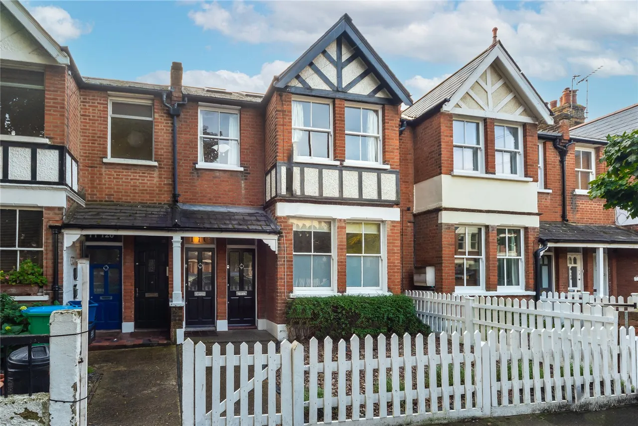 2 bed flat to rent, Ashleigh Road, Mortlake, SW14
