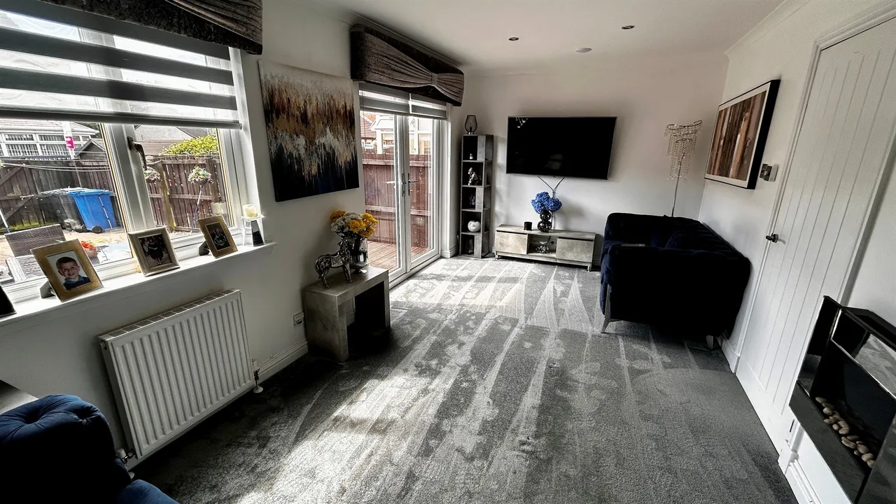 Queens Court, Irvine, photo 10