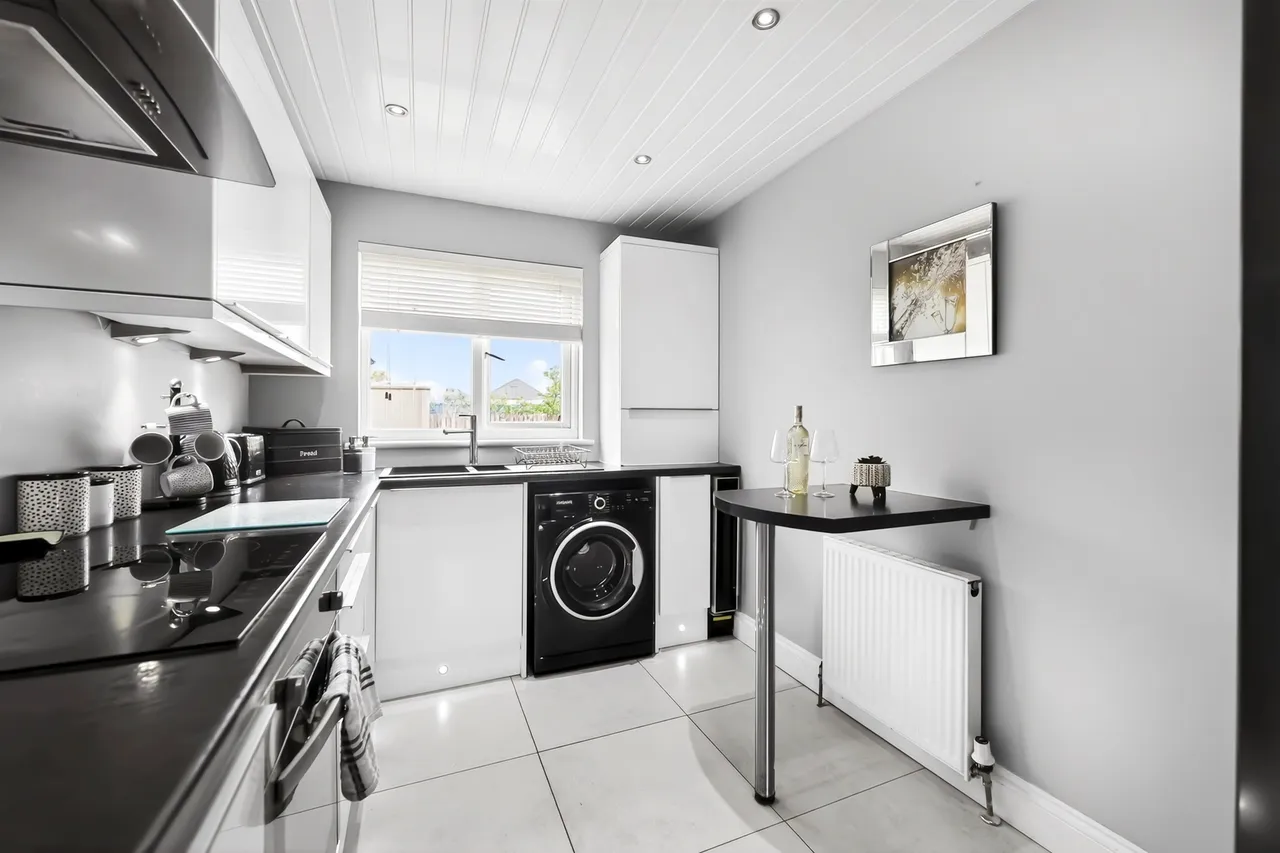 Queens Court, Irvine, photo 5