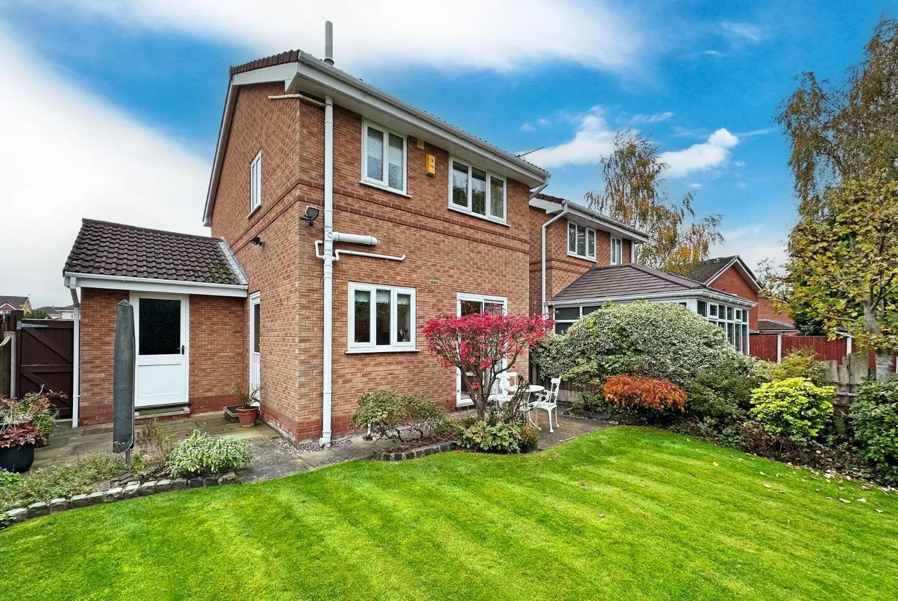Alder Drive, Timperley WA15 7YG, photo 6