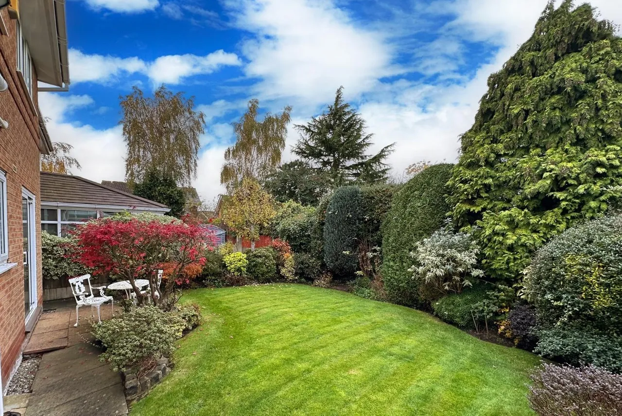 Alder Drive, Timperley WA15 7YG, photo 5