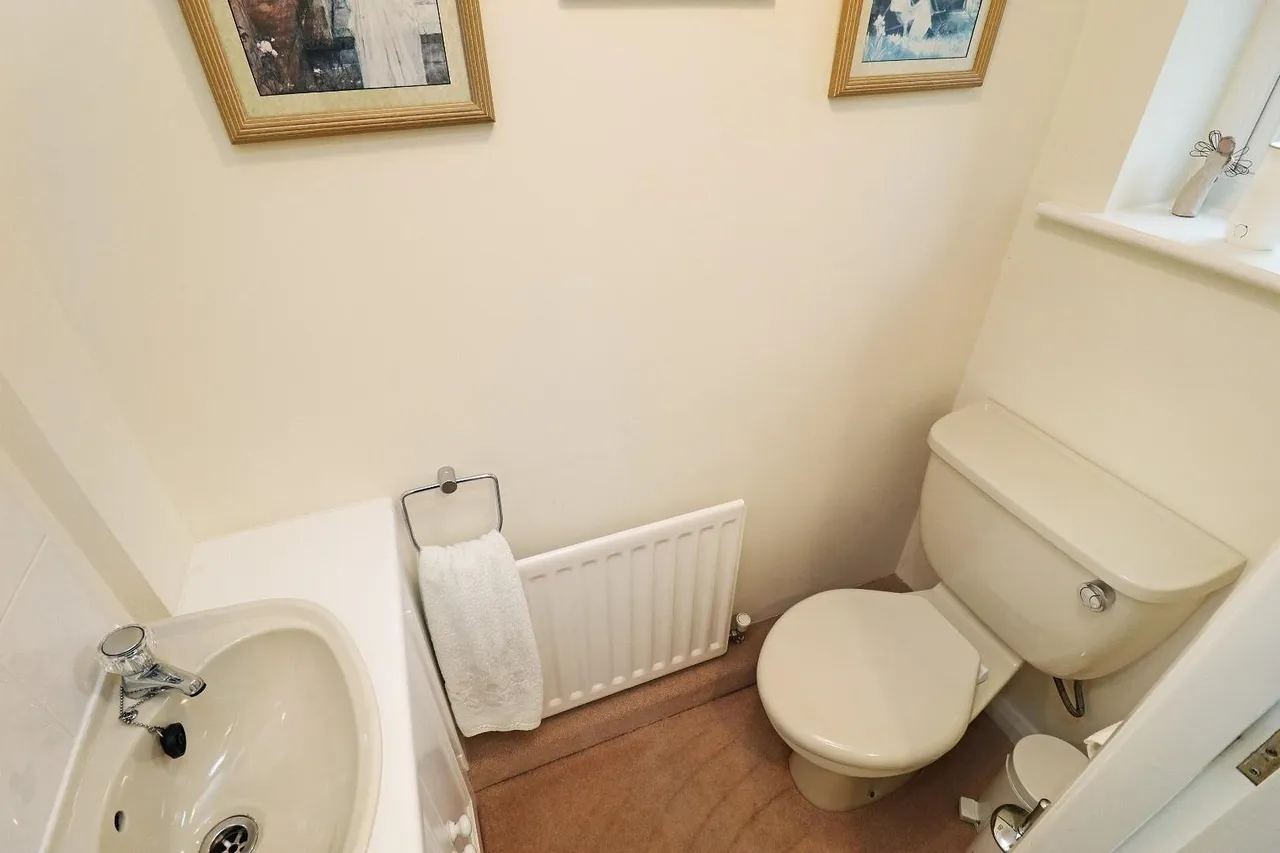Alder Drive, Timperley WA15 7YG, photo 12