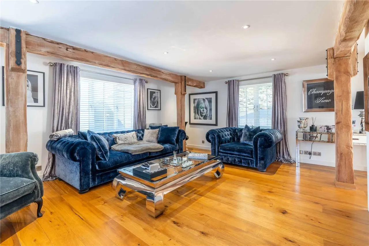 Epping Road, Broadley Common, Essex, EN9 2DH, photo 8