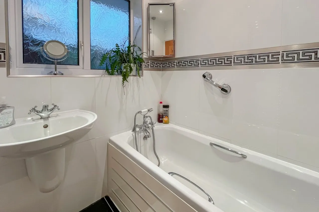 Rustington, Littlehampton, BN16, photo 10