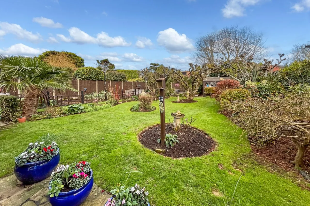 Rustington, Littlehampton, BN16, photo 21