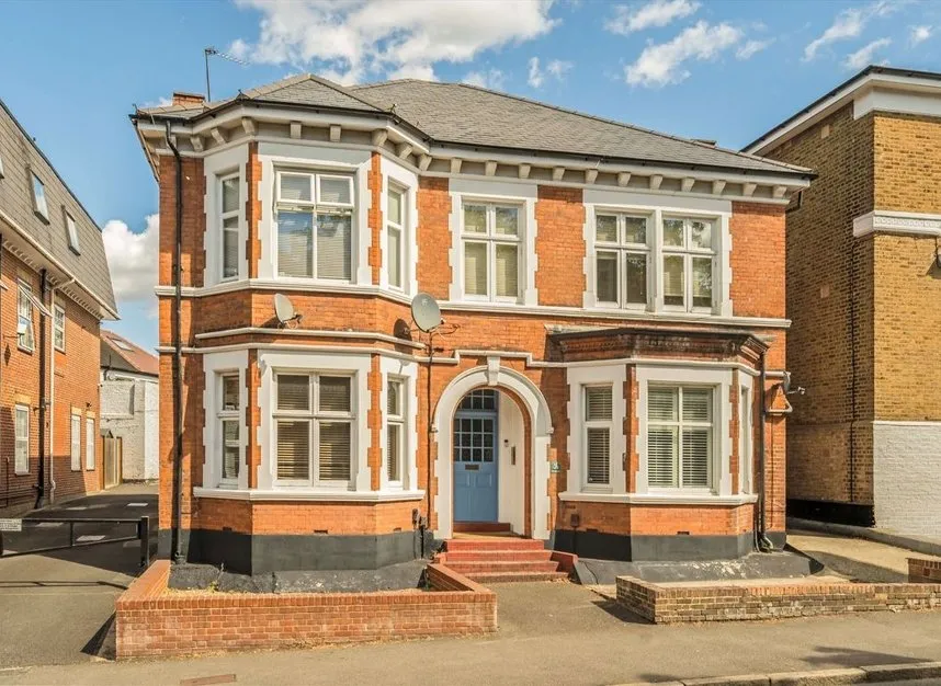 1 bed flat for sale — Surbiton Hill Road, Surbiton, KT6