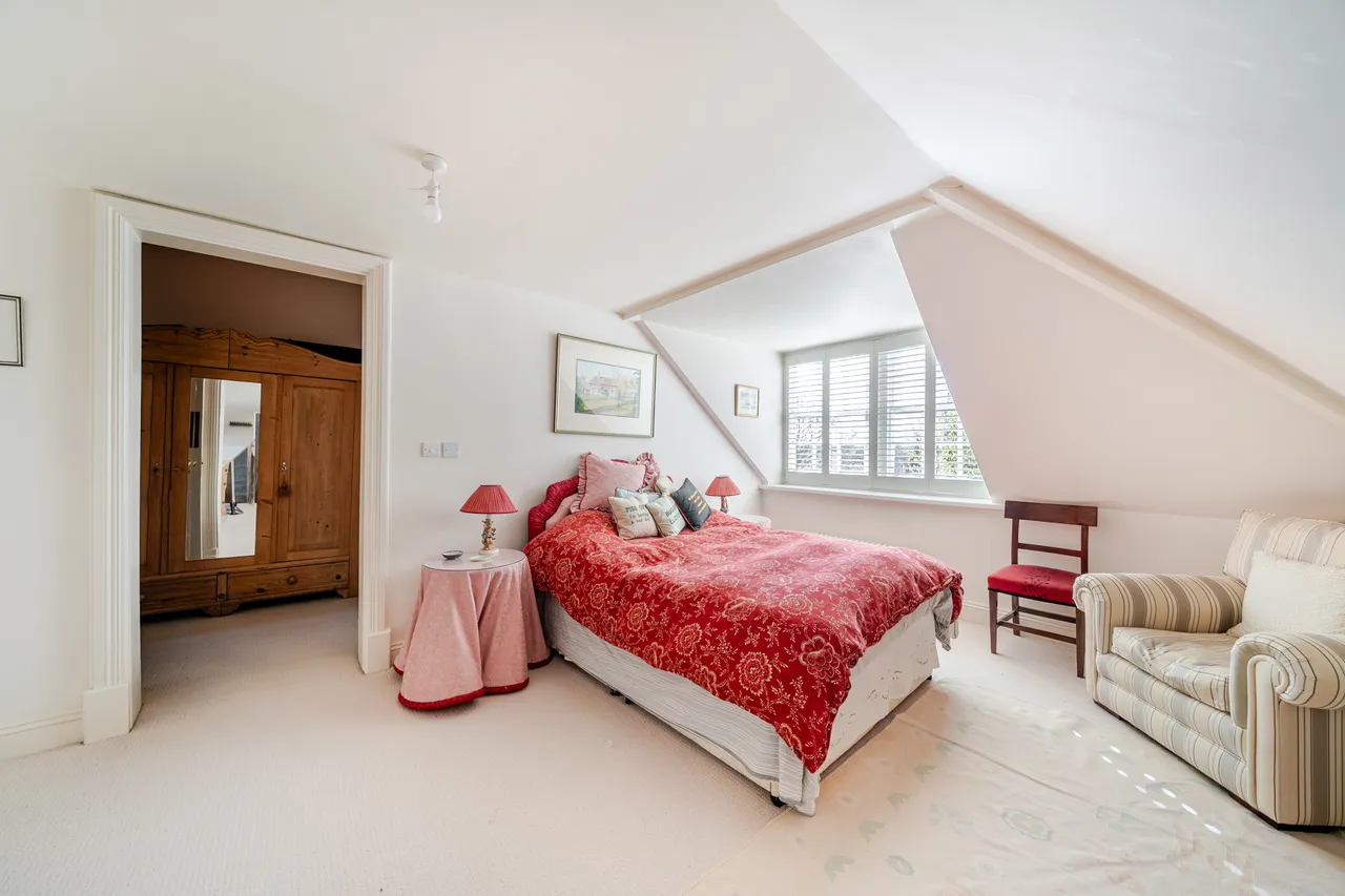 Causeway, Horsham, RH12, photo 6