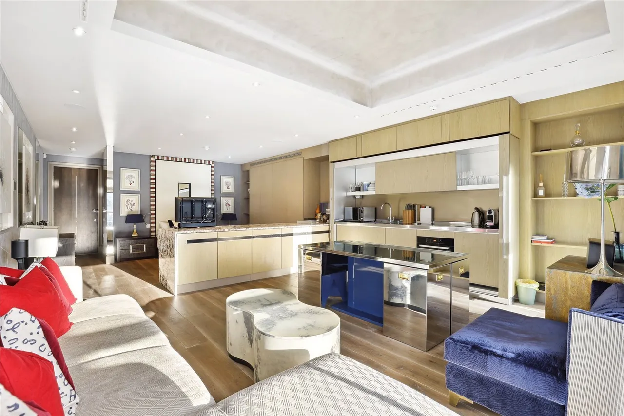 flat for sale, Dering Street, London, W1S