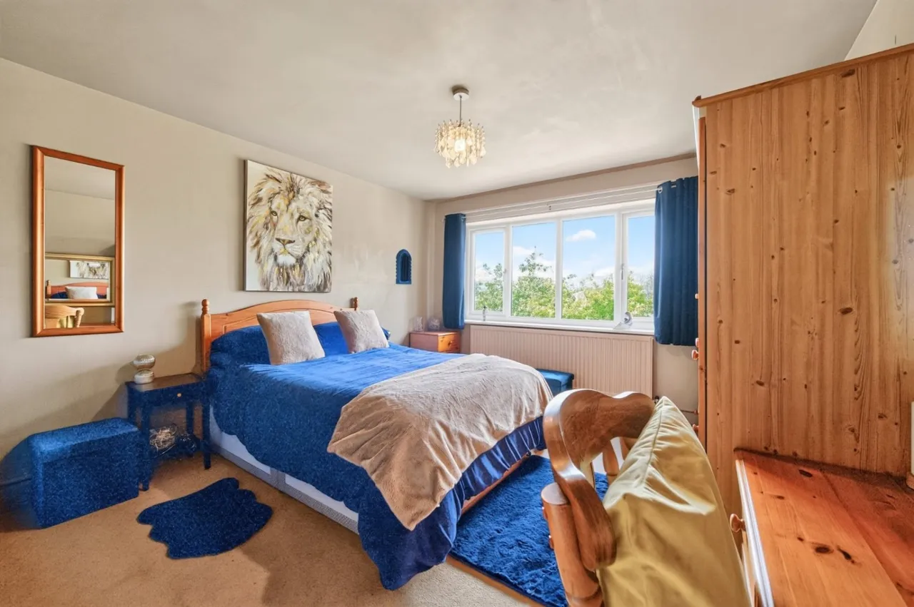 Greenton Avenue, Scholes, BD19, photo 16