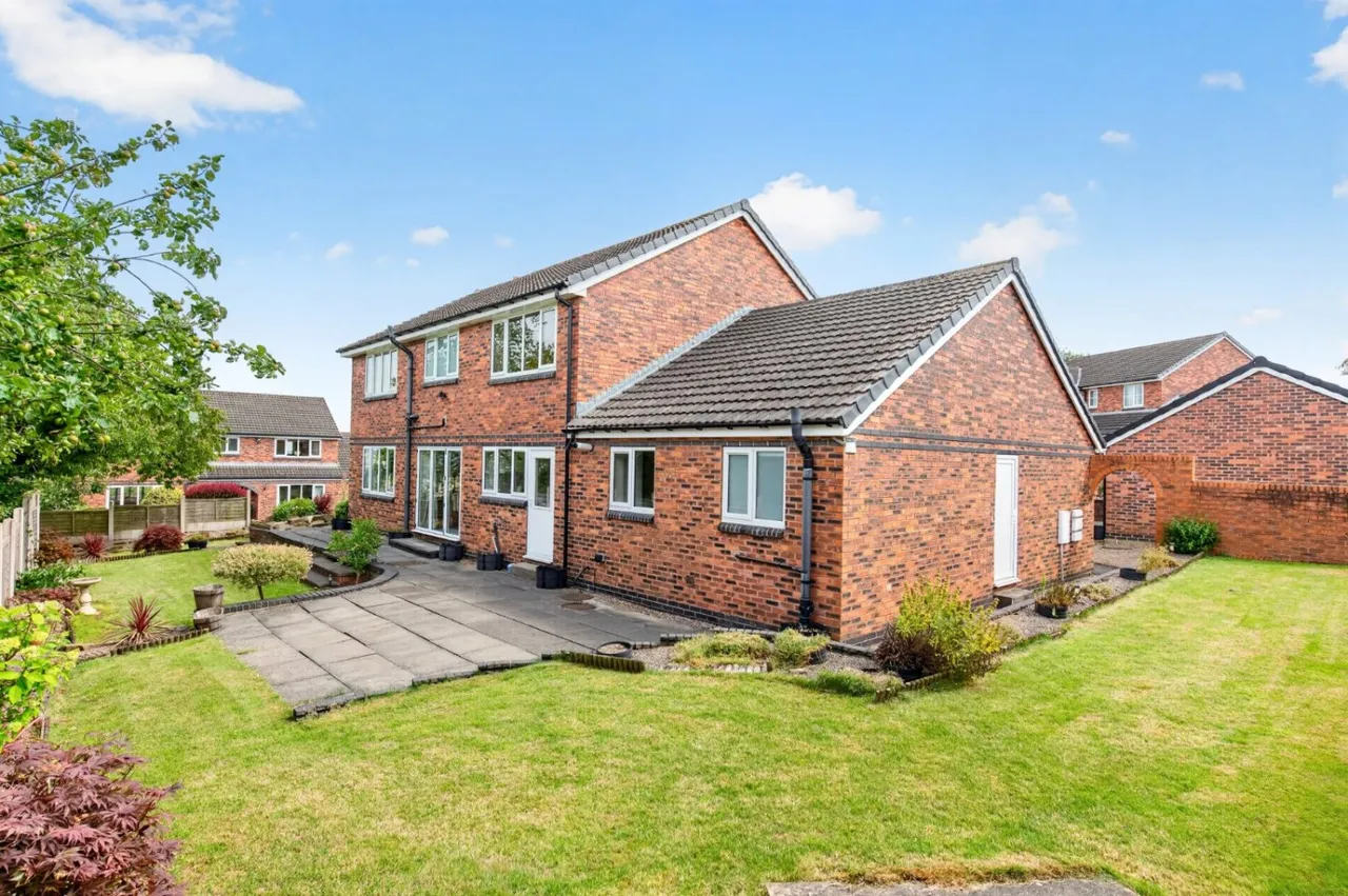 Greenton Avenue, Scholes, BD19, photo 4