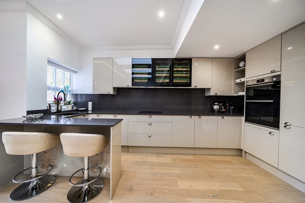 Kenilworth Avenue, Harrow, HA2, photo 2