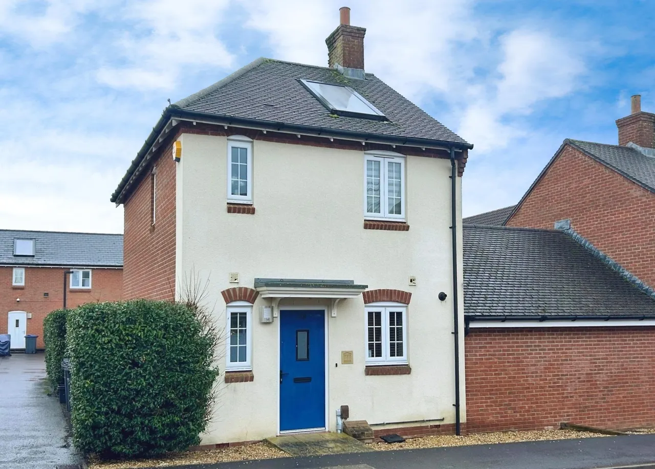 2 bed house for sale, Clover Lane, Durrington, SP4