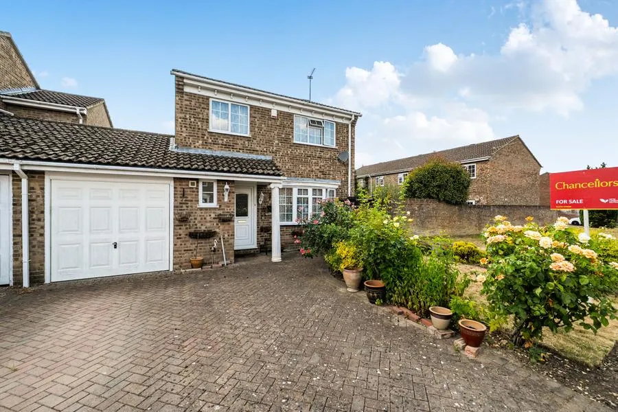 Arethusa Way, Bisley, GU24, photo 23