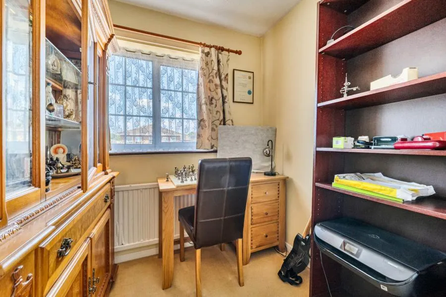 Arethusa Way, Bisley, GU24, photo 19